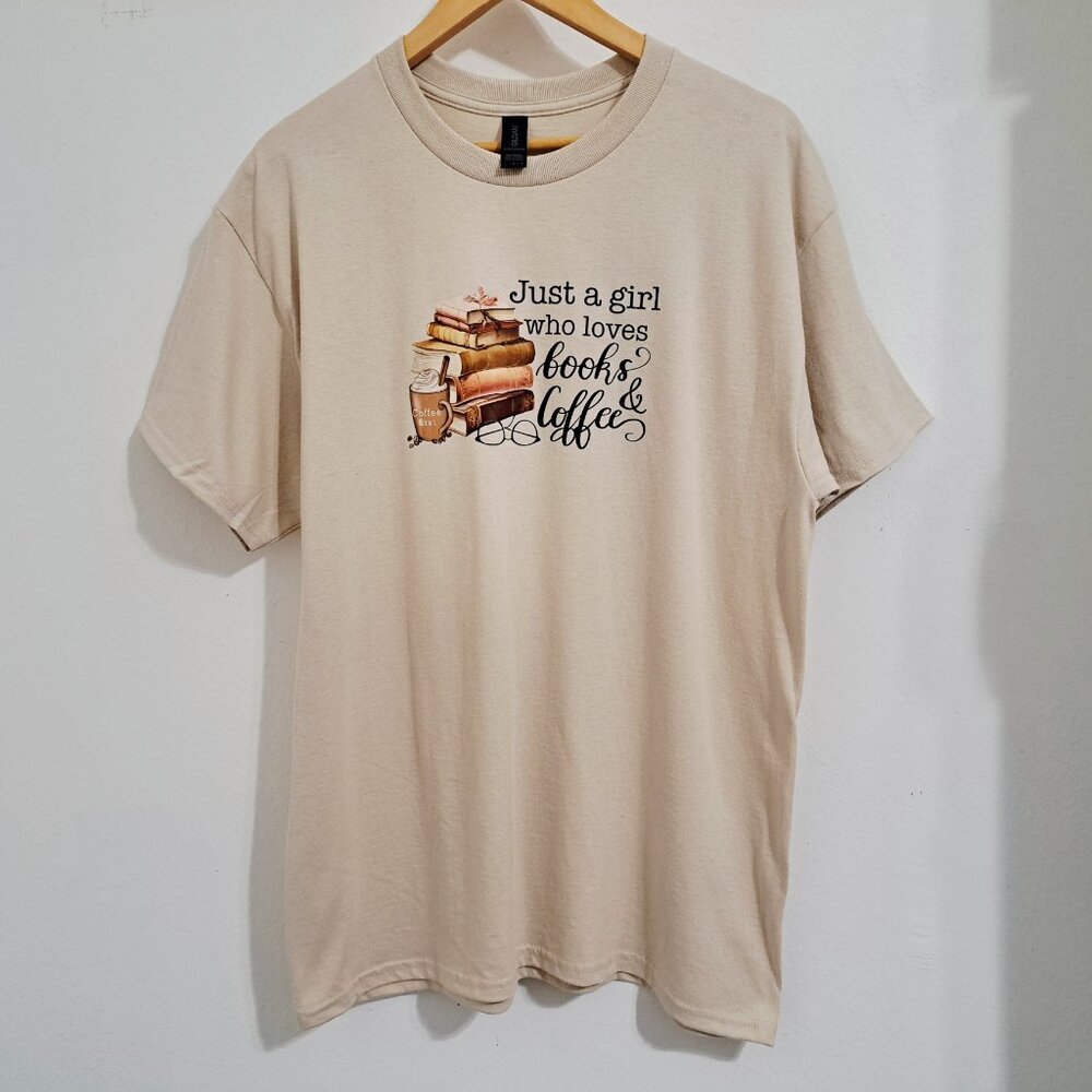 Loves Books & Coffee Graphic Cotton Tee Short Sleeve Beige Color SIze L/G NOWT - Picture 5 of 5